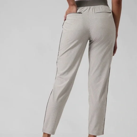 Athleta Brooklyn Textured Ankle Pant Size 6 - Picture 4 of 6